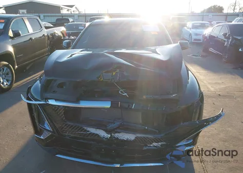 2024 Cadillac Lyriq Luxury W/1Sd from USA, damaged, VIN 1GYKPRRK6RZ112320